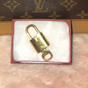 Authentic Lv Lock&Key